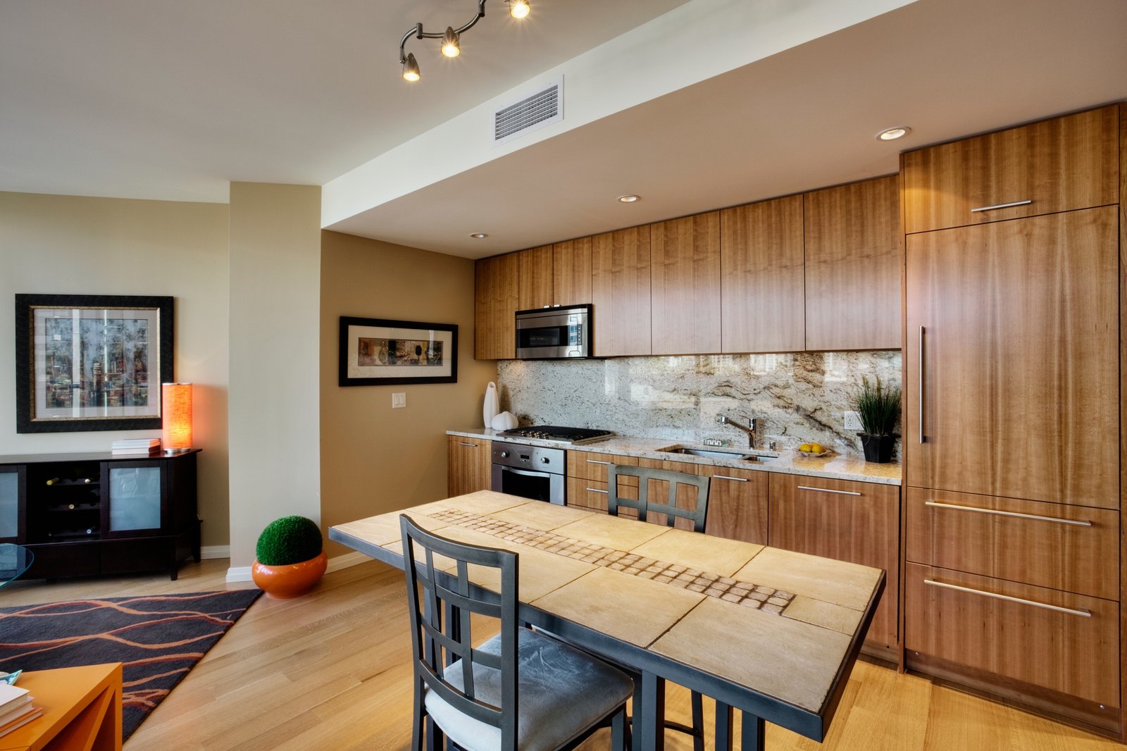 Kitchen and Dining Area in Upscale Condo